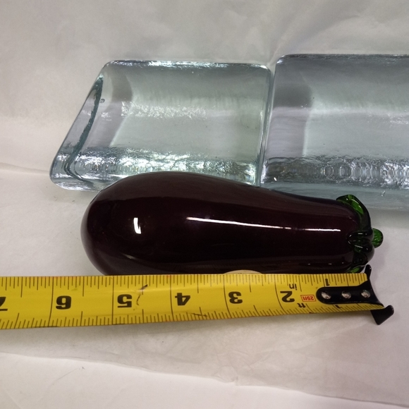 VINTAGE Greenbrier Int'l Glass Eggplant Vegetable Decoration - Picture 5 of 6